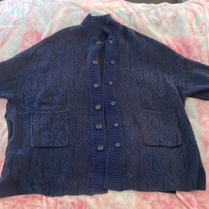 Blue short sleeve sweater